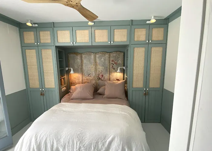 La Colonial - 5 Minutes Walk From And 10 Minutes From Center Design
